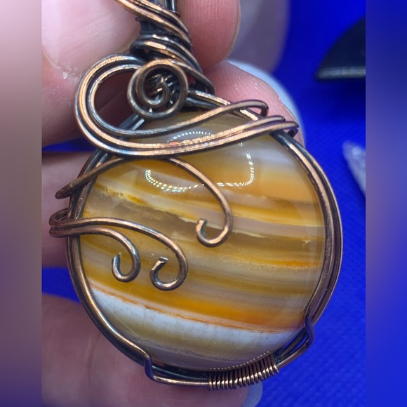 Beautiful Banded Agate Copoer Wire Wrapped Pendant with Your Choice of Chains! - Picture 9 of 9